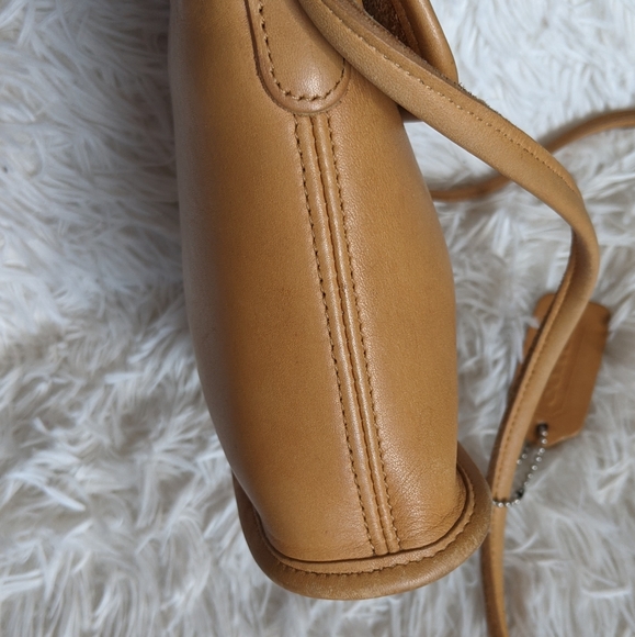 COACH VINTAGE LEATHER BAG - Picture 9 of 10
